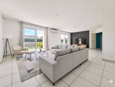 spacieux appartement 5 pièces avec jardin à sanary-sur-mer