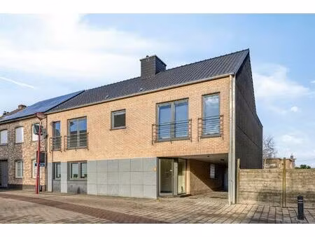 appartement te koop in oppuurs met 3 slaapkamers