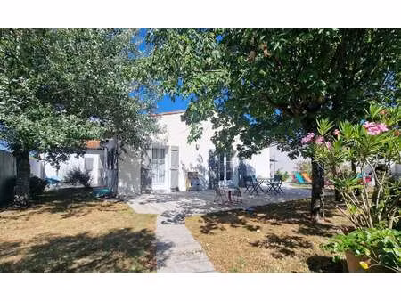 vente maison viager à la couarde-sur-mer (17670) : à vendre viager / 138m² la couarde-sur-