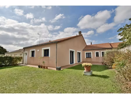 vente maison 6 pièces 144 m² à cholet (49300)  343 200 €