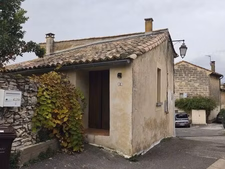 location appartement 2 pièces 40 m² à saint-maximin (30700)