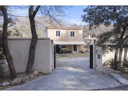vente maison 4 pièces 110 m² à la bastidonne (84120)  390 000 €