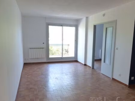 t2 40m²- facultés -plan des 4 seigneurs