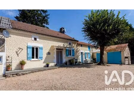vente maison piscine à saint-jory-de-chalais (24800) : à vendre piscine / 180m² saint-jory
