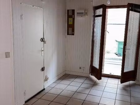 location appartement 1 pièce 12 m² à bordeaux (33000)