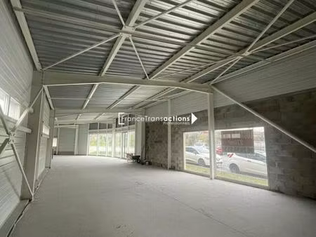 local commercial a louer