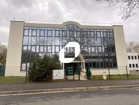 location bureau bron 69500