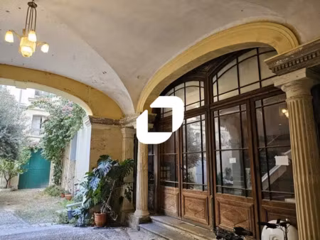 bureaux de standing dans l'ancien montpellier