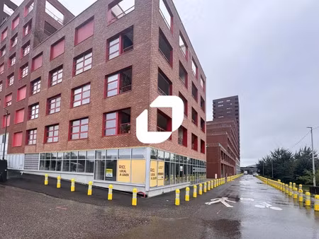 a vendre ou a louer  locaux commerciaux ou bureaux