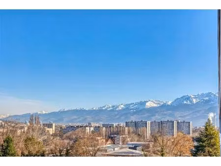 appartement lumineux avec vue dégagée