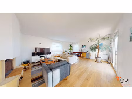 maison rénovée de charme et lumineuse à vendre à breteil  proche gare et aux portes de ren