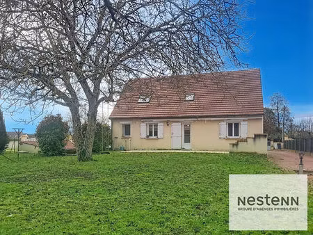 maison spacieuse 4 chambres à vendre à montlouis-sur-loire proche commodités