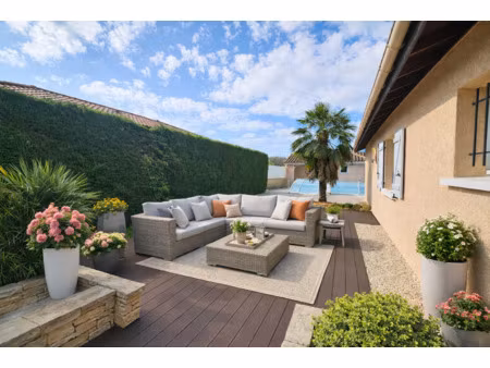 maison plain pied avec piscine