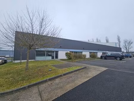 location local professionnel 316m² st pierre des corps 37700