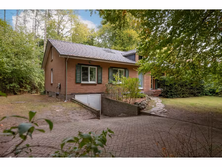 huis te koop in kalmthout met 5 slaapkamers