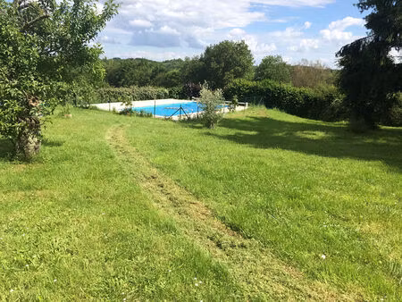 vente maison 8 pièces  157.00m²  mareuil