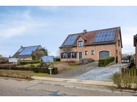 huis te koop in nieuwrode met 3 slaapkamers