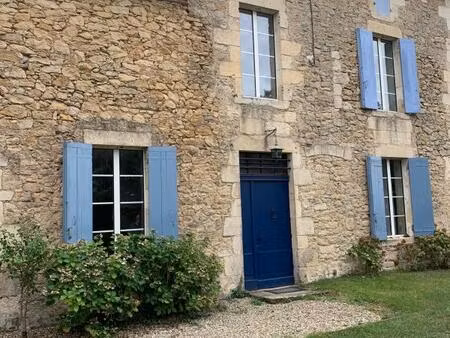 maison de 5 pièces de 220 m² située à barie
