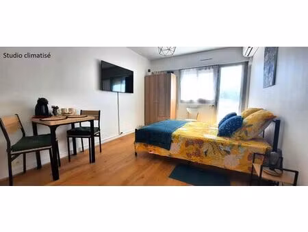 location appartement 1 pièce 21 m² à marseille 8 (13008)