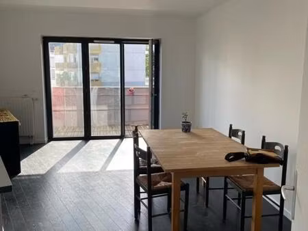 location appartement 2 pièces 46 m² à ivry-sur-seine (94200)