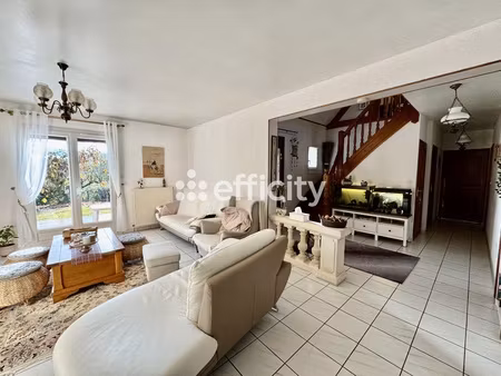 maison 8 pièces - 240 m²