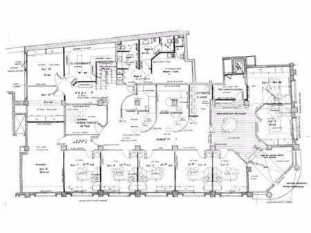 vente bureau 640 m² brest (29200)