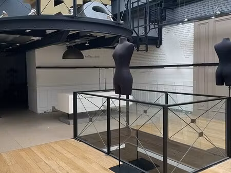 location local commercial 380m² angers 49000