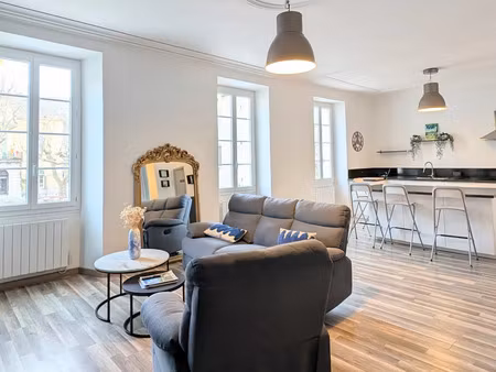 vente appartement 3 pièces 98m2 collobrières 83610 - 198000 € - surface privée