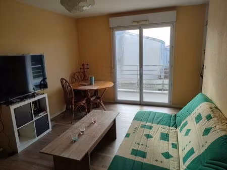 location appartement 2 pièces 44 m² à nantes (44000)