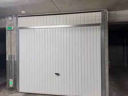 vente garage et parking à nantes centre ville (44000) : à vendre / 14m² nantes centre vill