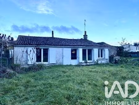 vente maison à fontenay-le-comte (85200) : à vendre / 70m² fontenay-le-comte