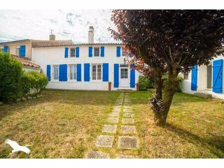 vente maison piscine aux velluire-sur-vendée (85770) : à vendre piscine / 310m² les vellui