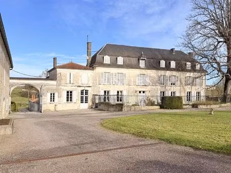 maison de maître d’exception au cœur du vignoble de cognac