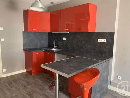 location appartement 2 pièces à louvigné-du-désert (35420) : à louer 2 pièces / 37m² louvi