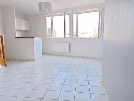 location appartement 2 pièces à nantes rond-point de rennes (44000) : à louer 2 pièces / 4