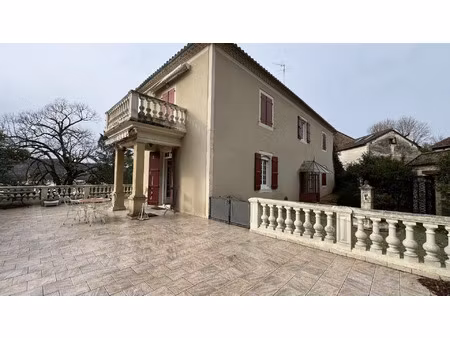 vente maison 8 pièces 240 m² saint-laurent-les-tours (46400)