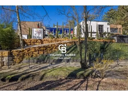 charbonnières-les-bains - proche centre - maison moderne d'architecte -