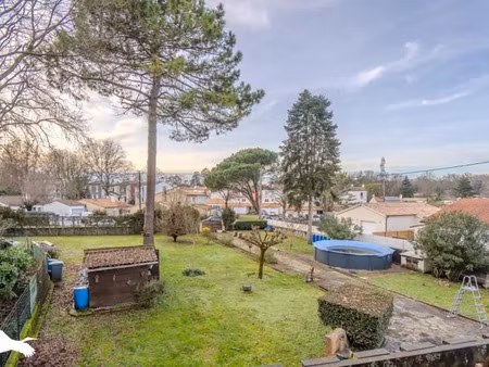 vente maison 7 pièces 143 m² à léognan (33850)  468 000 €