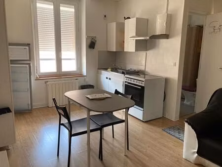 location appartement 2 pièces 35 m² à reims (51100)