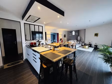 vente maison 6 pièces 220 m² à tallende (63450)  539 000 €