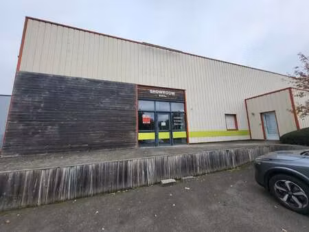 location bureaux et commerces à cesson-sévigné (35510) : à louer / 400m² cesson-sévigné
