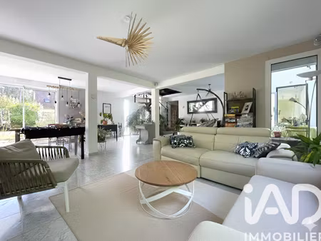 vente maison 9 pièces 190 m² à le mesnil-saint-denis (78320)  639 000 €