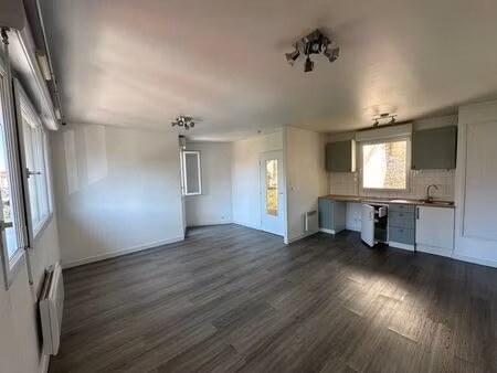 location appartement 2 pièces 42 m² à clermont-ferrand (63000)