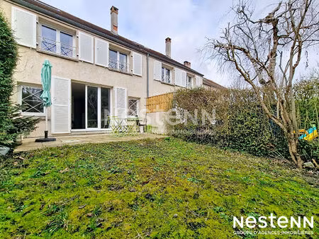 vente maison buc 6 pièces 4 chambres proche commerces et transports.