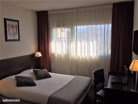 studio 1 pièce 20 m²