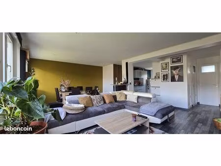 appartement 3 pièces 69 m²