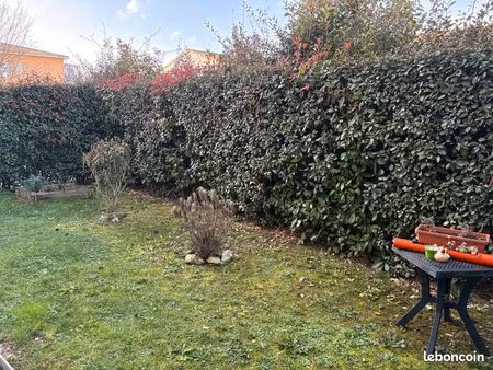 a saisir particulier loue appartement quint-fonsegrivest3 62 m2 avec jardin 50 m2 - 830 eu