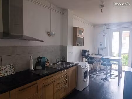 épinal centre : superbe t2 meublé avec terrasse & vue moselle