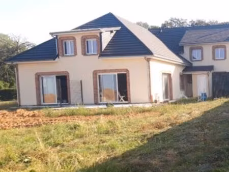 dispo 23 mars. dpe a. 170m2 5ch dont 2 suites au calme