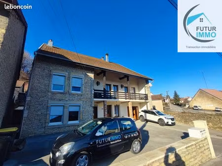 maison 8 pièces 215 m²